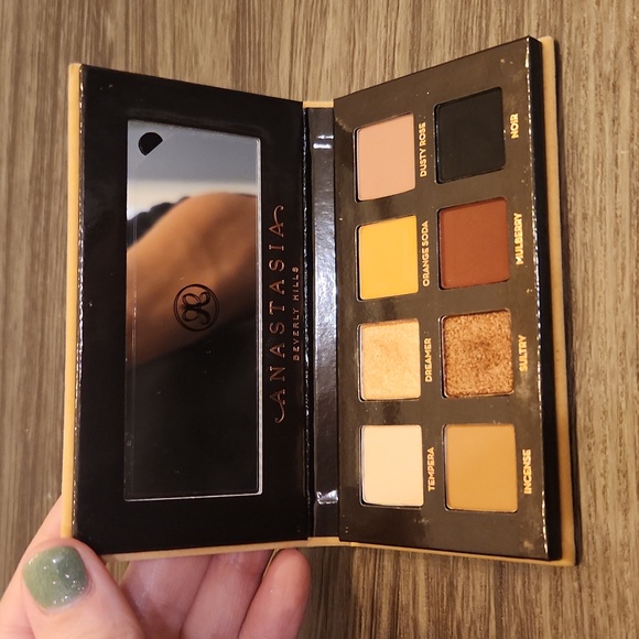 Anastasia Beverly Hills Soft Glam II Eyeshadow Palette, new in box! - Picture 8 of 8